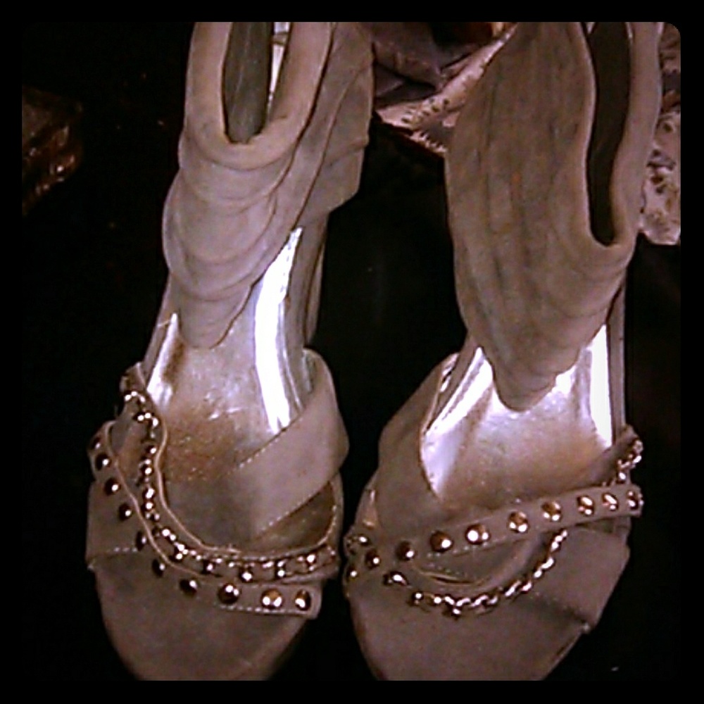 Mixx Shuz wedges. 6inches